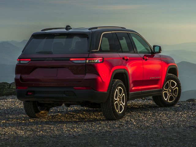 Rear view of a parked, red 2024 Jeep Grand Cherokee | Jeep Dealer in Altoona, PA | Courtesy Motor Sales