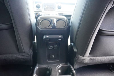 2023 Jeep Wrangler 4-Door Sahara