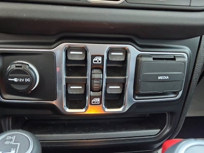2024 Jeep Wrangler 4-Door Sahara 4x4