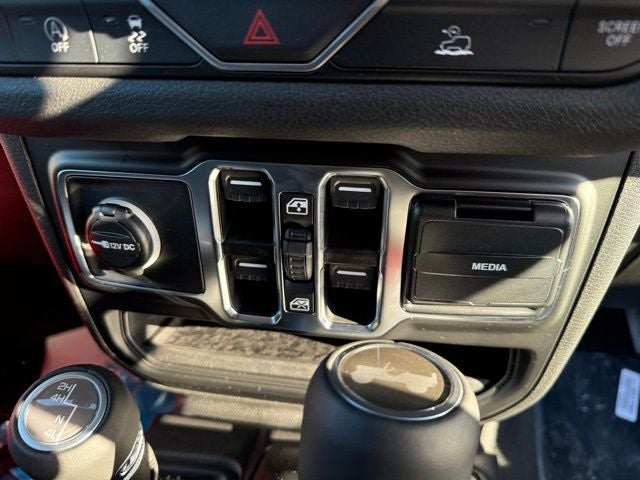 2026 Jeep Wrangler 4-Door Sport RHD 4x4