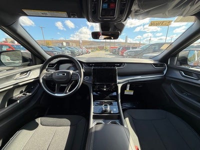 2025 Jeep Grand Cherokee GRAND CHEROKEE LAREDO X 4X4