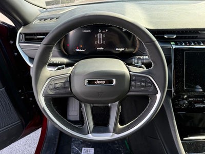 2025 Jeep Grand Cherokee GRAND CHEROKEE LAREDO X 4X4