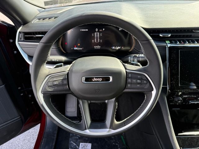 2025 Jeep Grand Cherokee GRAND CHEROKEE LAREDO X 4X4