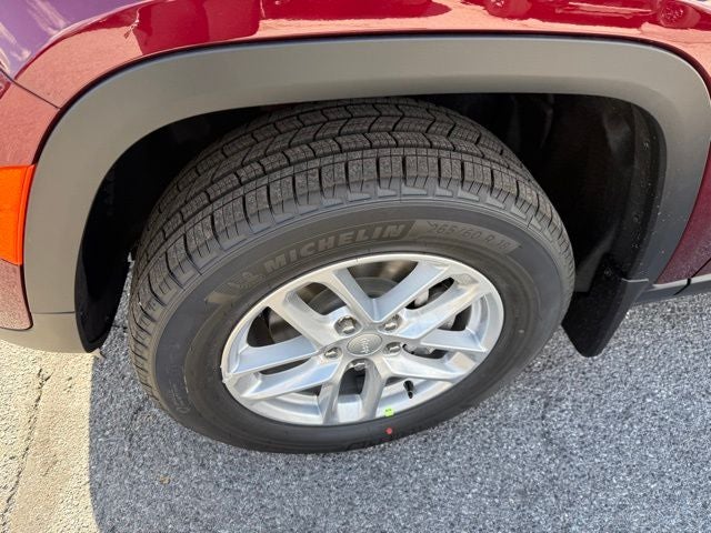 2025 Jeep Grand Cherokee GRAND CHEROKEE LAREDO X 4X4