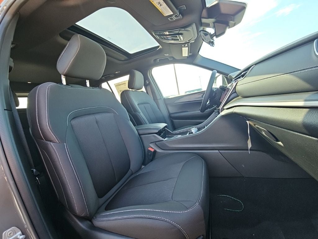 2027 Jeep Grand Cherokee Laredo X
