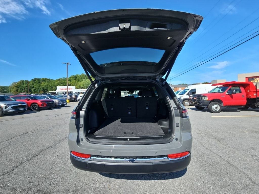 2027 Jeep Grand Cherokee GRAND CHEROKEE LAREDO X 4X4