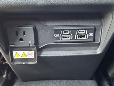 2027 Jeep Grand Cherokee GRAND CHEROKEE LAREDO X 4X4