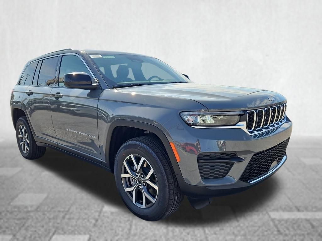 2027 Jeep Grand Cherokee Laredo X