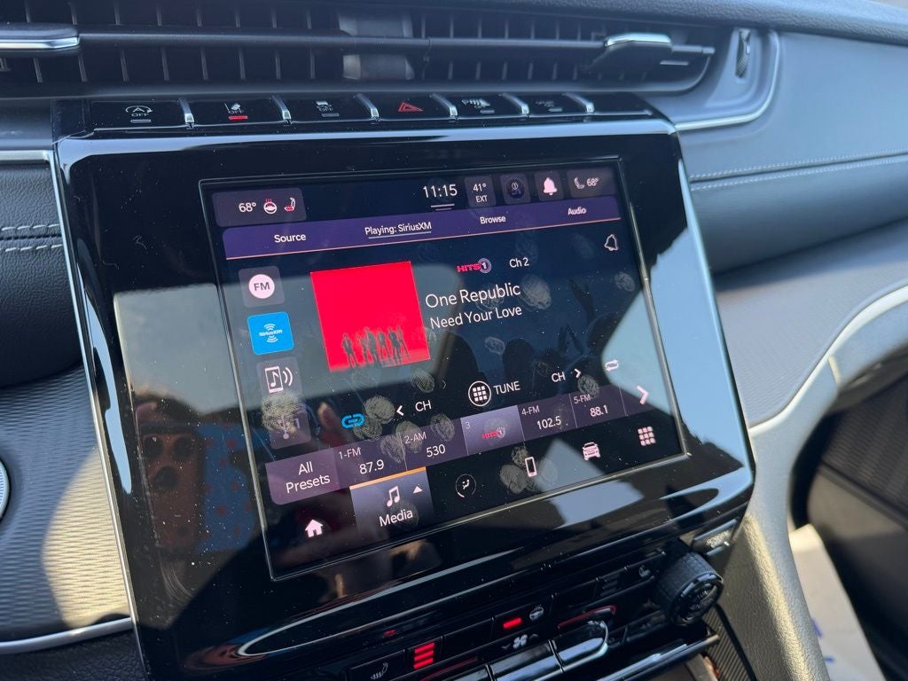 2025 Jeep Grand Cherokee GRAND CHEROKEE LAREDO X 4X4