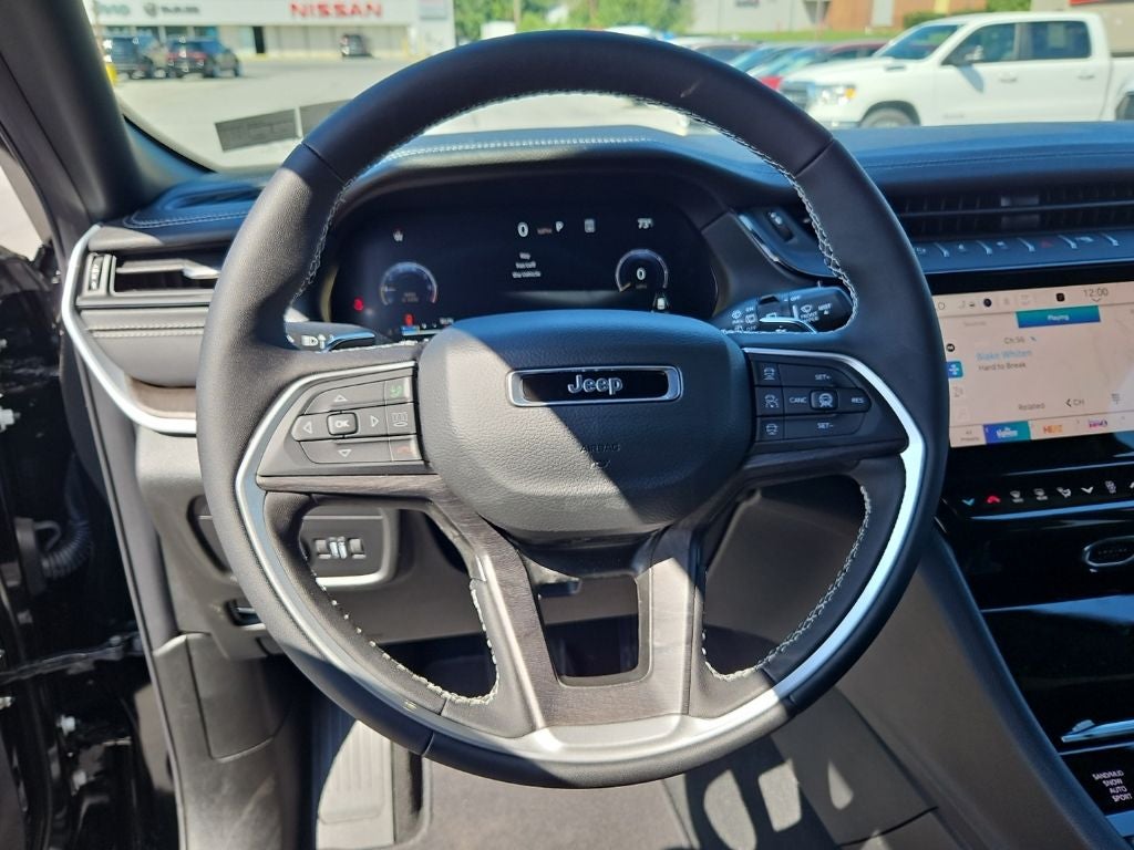 2026 Jeep Grand Cherokee GRAND CHEROKEE LAREDO ALTITUDE 4X4