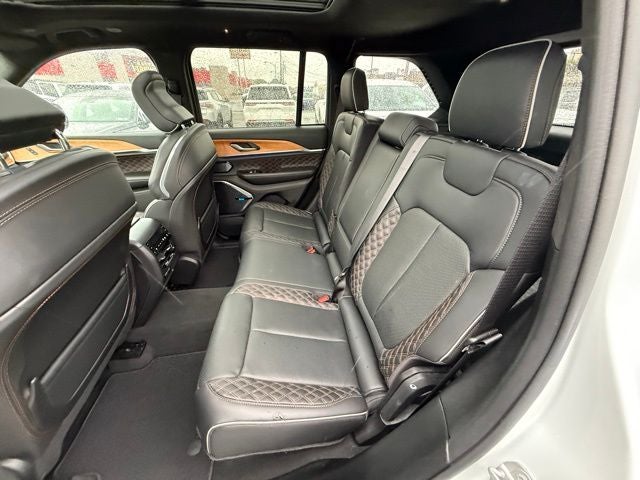 2022 Jeep Grand Cherokee Summit Reserve 4x4
