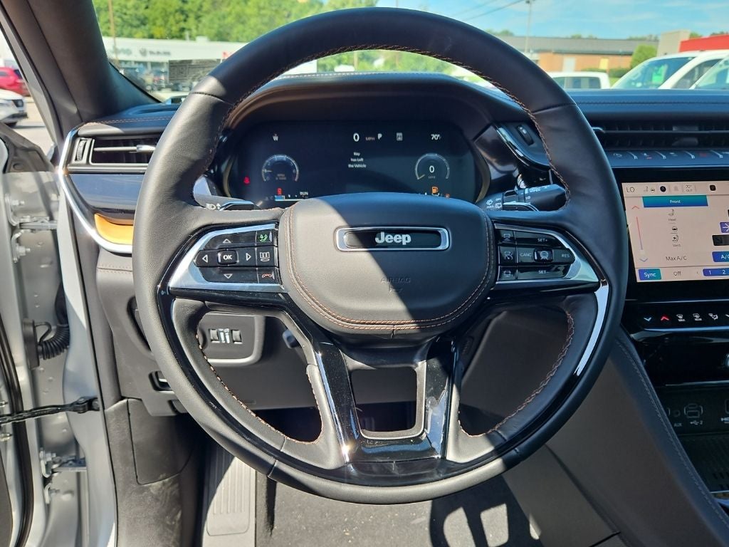 2026 Jeep Grand Cherokee GRAND CHEROKEE SUMMIT 4X4