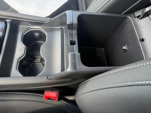 2025 Jeep Grand Cherokee GRAND CHEROKEE L LAREDO 4X4