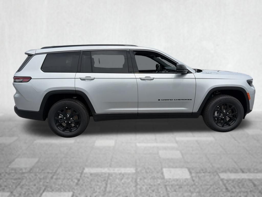2026 Jeep Grand Cherokee GRAND CHEROKEE L LAREDO ALTITUDE 4X4