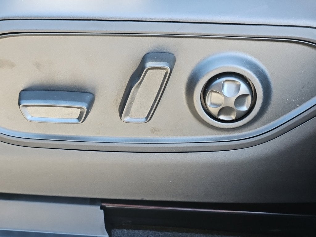 2027 Jeep Grand Cherokee GRAND CHEROKEE L LAREDO ALTITUDE 4X4