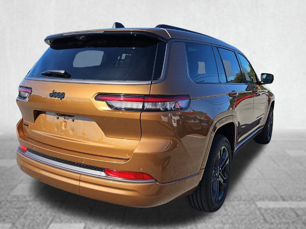 2027 Jeep Grand Cherokee GRAND CHEROKEE L LIMITED RESERVE 4X4