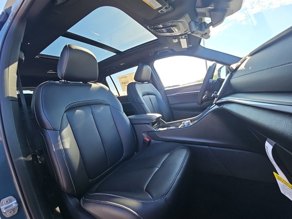 2027 Jeep Grand Cherokee GRAND CHEROKEE L LIMITED 4X4