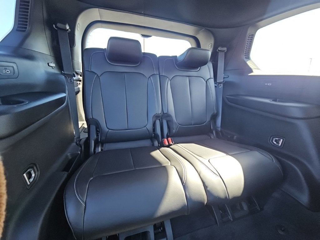 2027 Jeep Grand Cherokee GRAND CHEROKEE L LIMITED 4X4