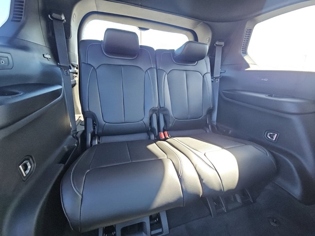 2027 Jeep Grand Cherokee GRAND CHEROKEE L LIMITED 4X4