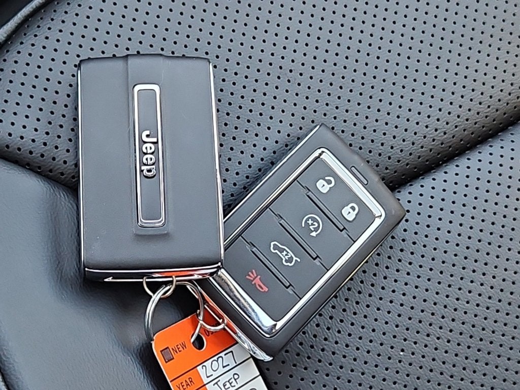 2027 Jeep Grand Cherokee GRAND CHEROKEE L LIMITED 4X4