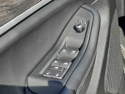 2027 Jeep Grand Cherokee GRAND CHEROKEE L LIMITED 4X4
