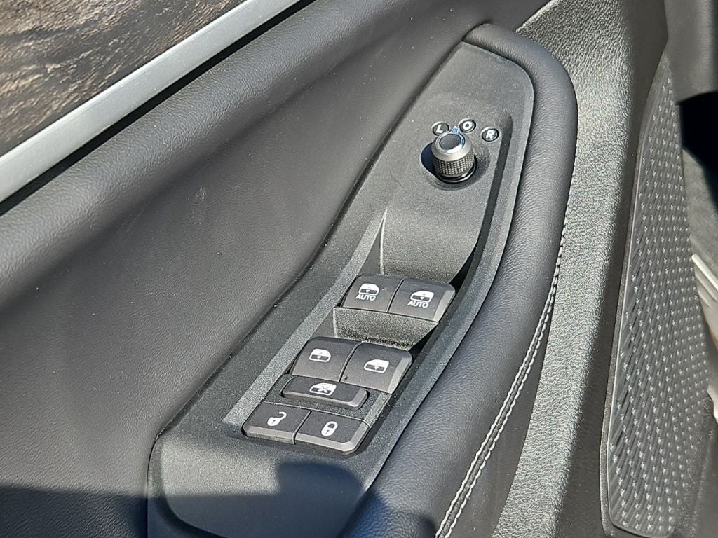 2027 Jeep Grand Cherokee GRAND CHEROKEE L LIMITED 4X4