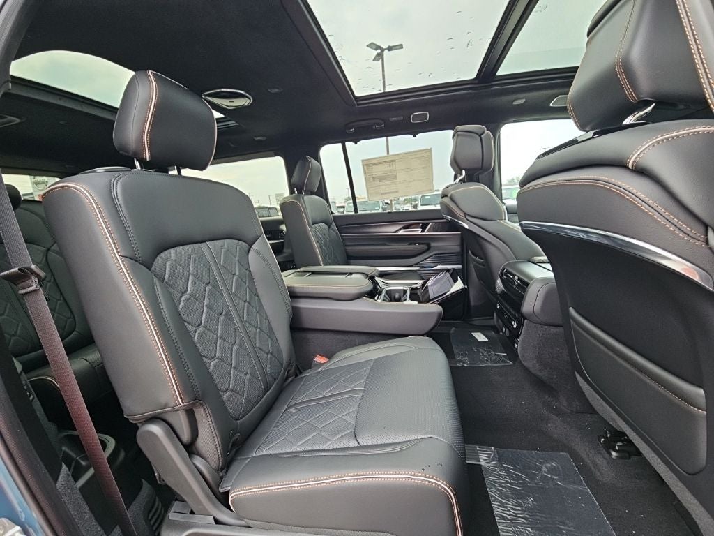 2026 Jeep Grand Wagoneer GRAND WAGONEER L SUMMIT RESERVE 4X4