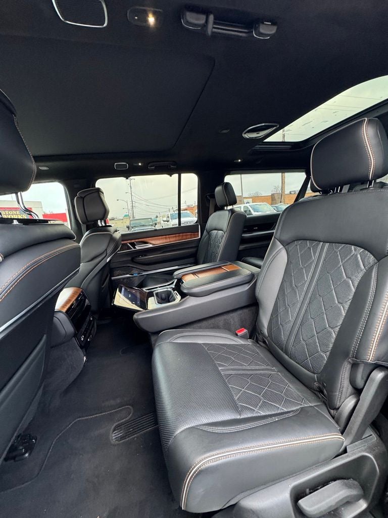 2024 Jeep Grand Wagoneer L Series III 4x4