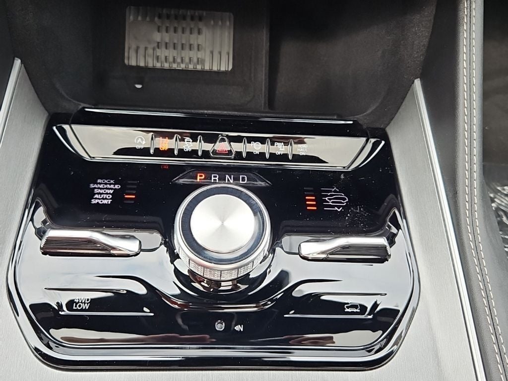 2026 Jeep Grand Wagoneer GRAND WAGONEER UPLAND 4X4