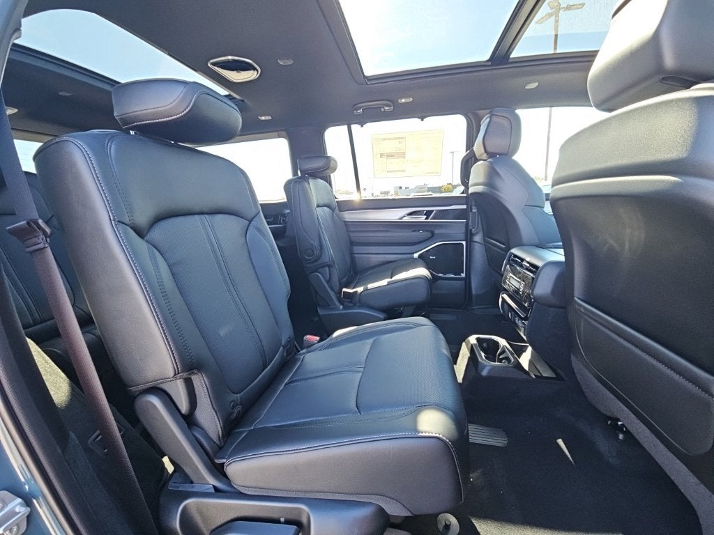 2027 Jeep Grand Wagoneer GRAND WAGONEER OVERLAND 4X4