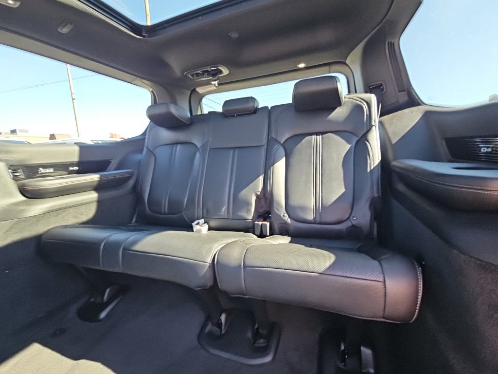 2027 Jeep Grand Wagoneer GRAND WAGONEER OVERLAND 4X4