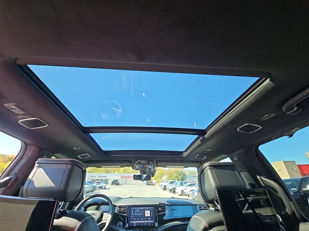 2027 Jeep Grand Wagoneer GRAND WAGONEER SUMMIT RESERVE 4X4