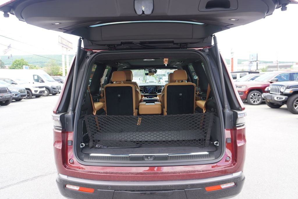 2026 Jeep Grand Wagoneer Summit Reserve 4x4