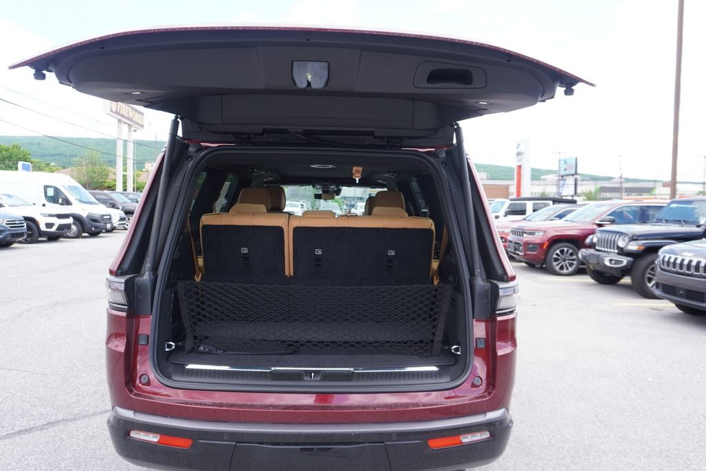 2026 Jeep Grand Wagoneer Summit Reserve 4x4