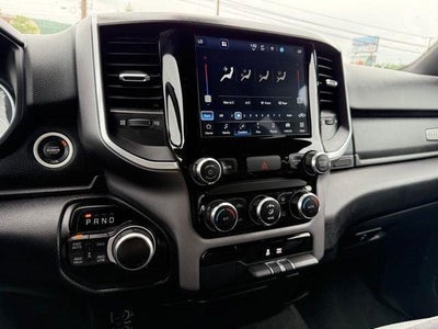 2022 RAM 1500 Big Horn Quad Cab 4x4 6'4' Box