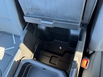 2021 RAM 1500 Big Horn Quad Cab 4x4 6'4' Box