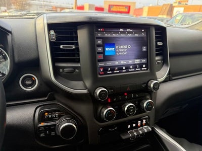 2021 RAM 1500 Big Horn Quad Cab 4x4 6'4' Box