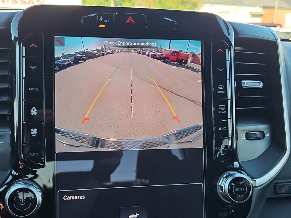 2025 RAM 1500 Big Horn Crew Cab 4x4 5'7' Box