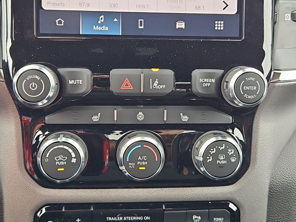 2026 RAM 1500 RAM 1500 BIG HORN CREW CAB 4X4 5'7' BOX