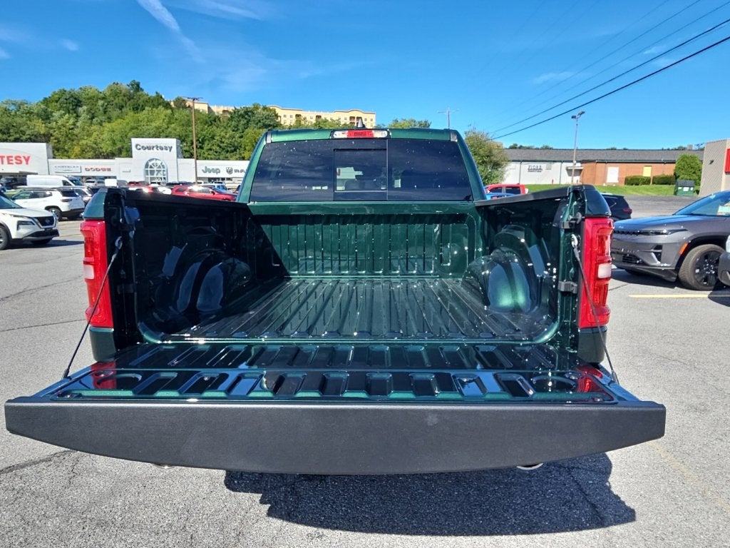 2027 RAM Ram 1500 RAM 1500 BIG HORN CREW CAB 4X4 5'7' BOX