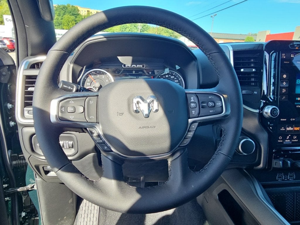 2027 RAM Ram 1500 RAM 1500 BIG HORN CREW CAB 4X4 5'7' BOX
