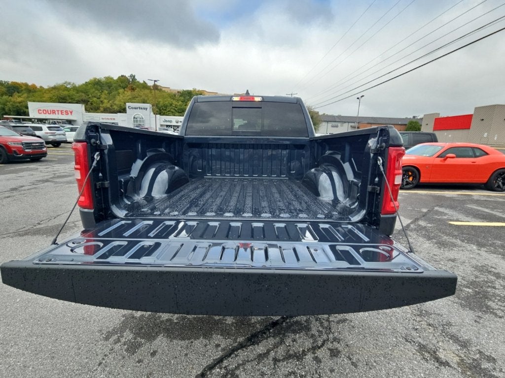 2027 RAM Ram 1500 RAM 1500 BIG HORN CREW CAB 4X4 5'7' BOX