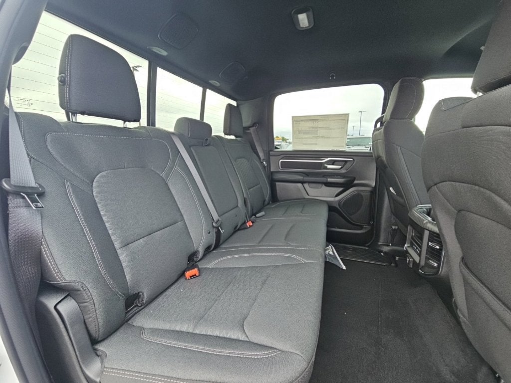 2027 RAM Ram 1500 RAM 1500 BIG HORN CREW CAB 4X4 5'7' BOX
