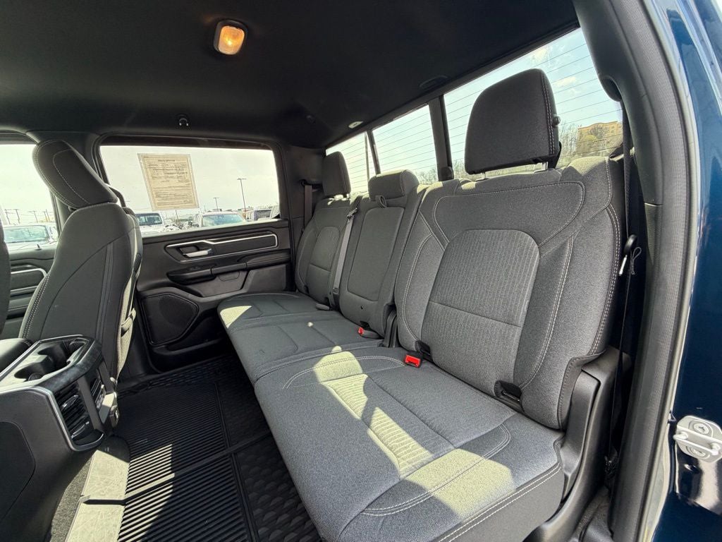 2021 RAM 1500 Big Horn Crew Cab 4x4 5'7' Box