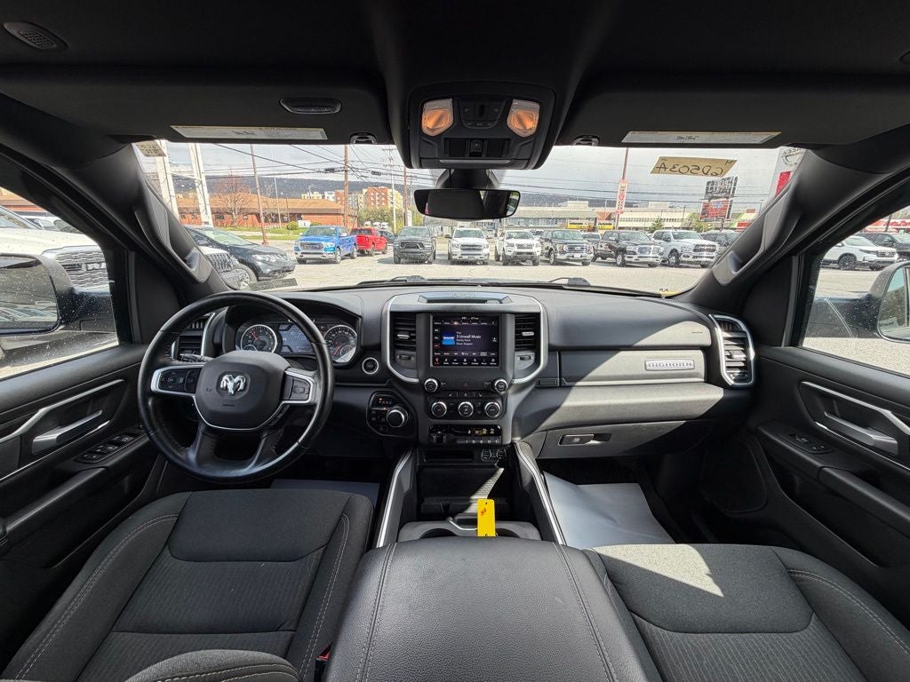 2021 RAM 1500 Big Horn Crew Cab 4x4 5'7' Box