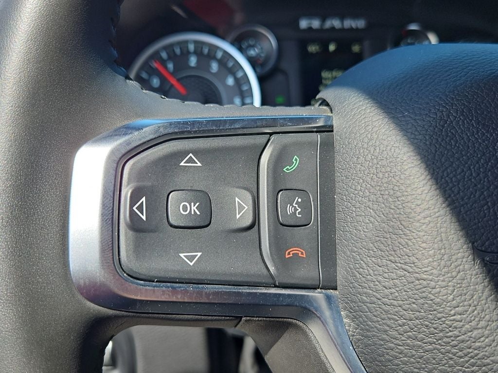 2024 RAM 1500 Big Horn Crew Cab 4x4 5'7' Box