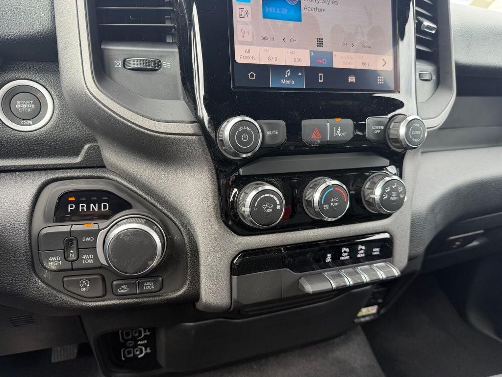 2026 RAM Ram 1500 RAM 1500 WARLOCK CREW CAB 4X4 5'7' BOX