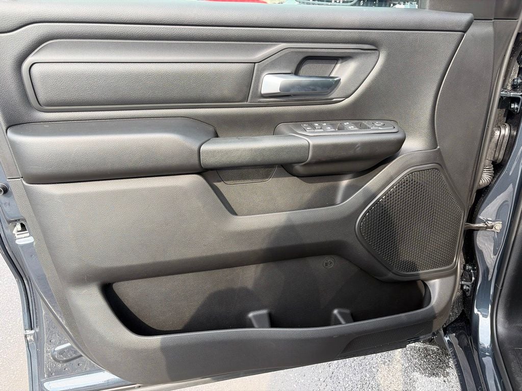 2026 RAM 1500 RAM 1500 TRADESMAN CREW CAB 4X4 5'7' BOX