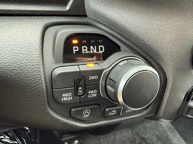 2026 RAM Ram 1500 RAM 1500 WARLOCK CREW CAB 4X4 5'7' BOX