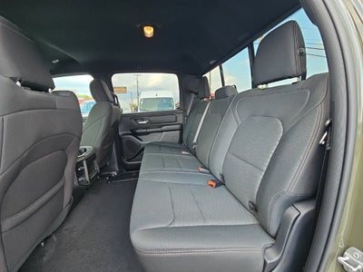 2026 RAM Ram 1500 RAM 1500 EXPRESS CREW CAB 4X4 5'7' BOX